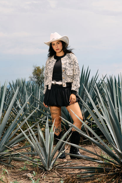 CHAMARRA JOSEFINA BLANCO Y NEGRO